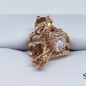 Charter Club 3 stone ring w/ rose tone metal Size 5